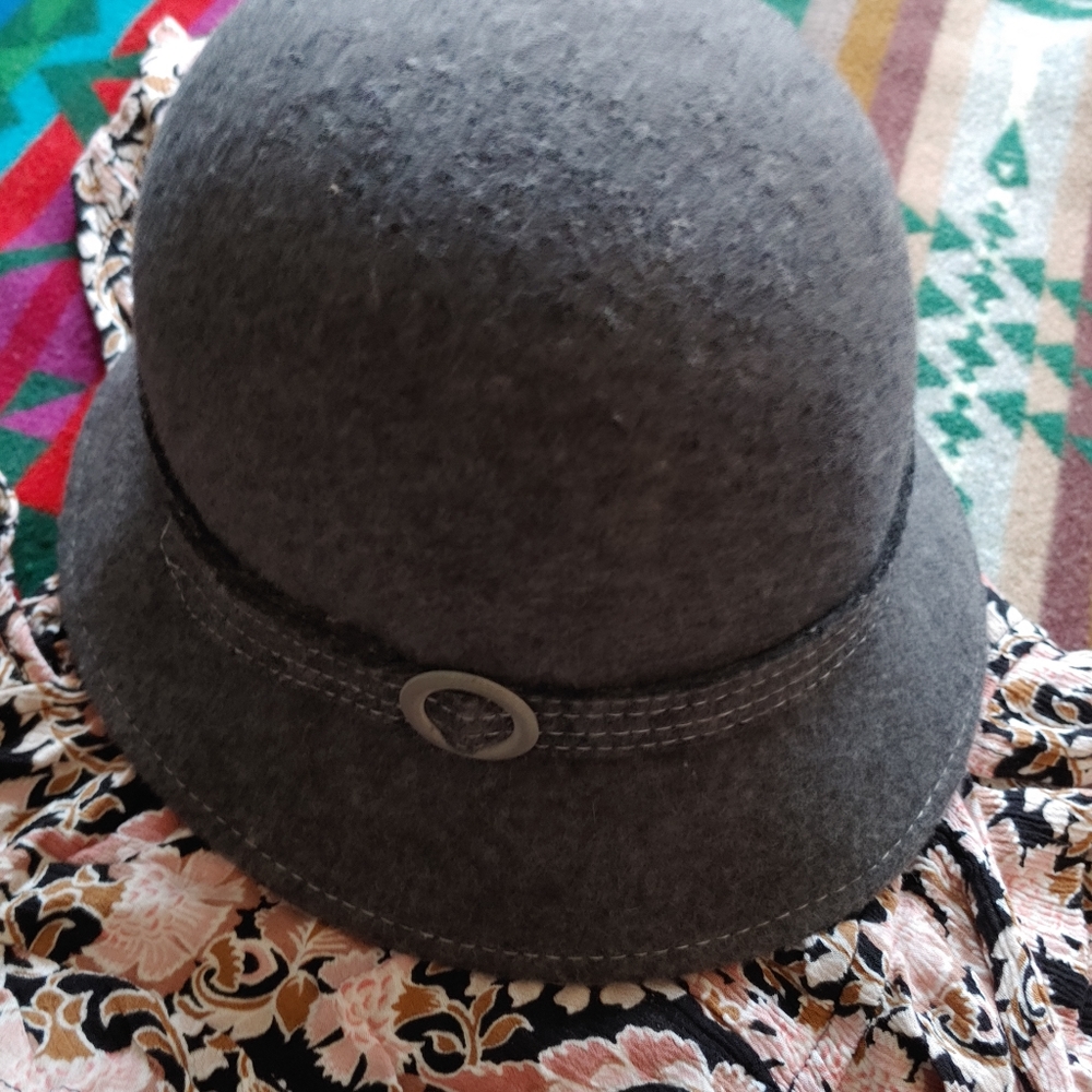 Bucket hat - Picture 3 of 4